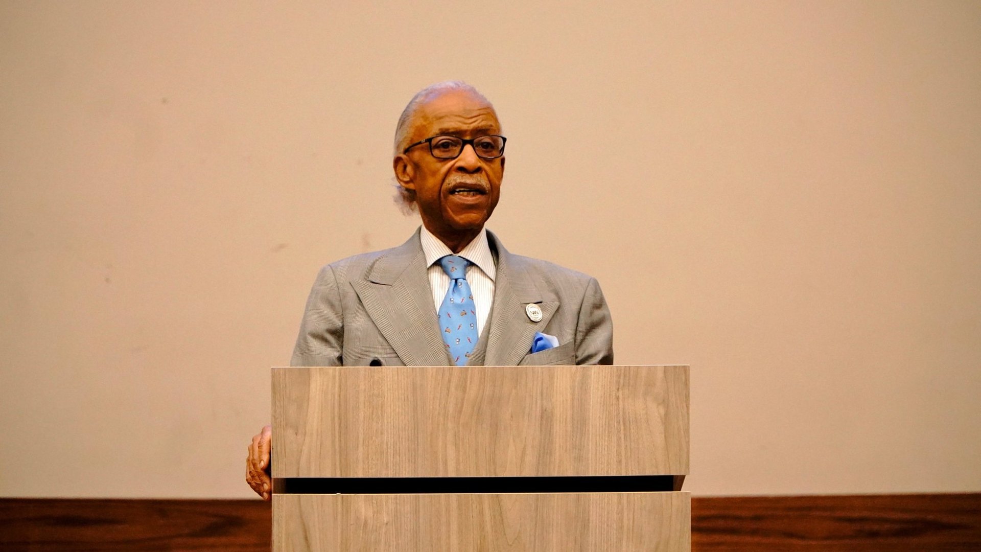 Rev. Al Sharpton rallies the Detroit Voter Brigade at the Northwest Activities Center after the AI Fluency class, October 27, 2026